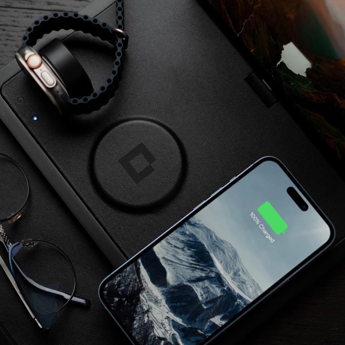 Quad Tray - 4-in-1 MagSafe Magnetic Wireless Charger with iPad Stand Support